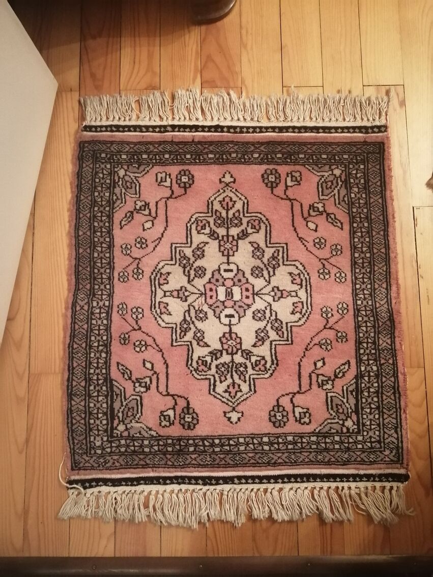 Small oriental style rug